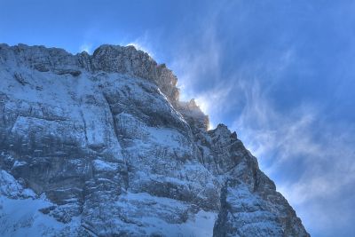 Schneeverwehungen unterhalb der Zugspitze
